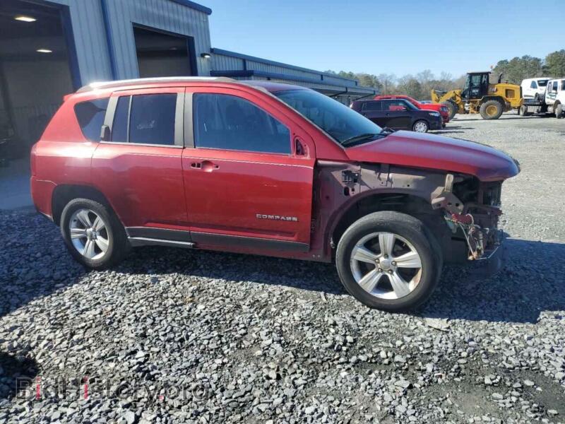 2015 Jeep COMPASS (VIN 1C4NJCBB3FD186752) — фото 4 из 13