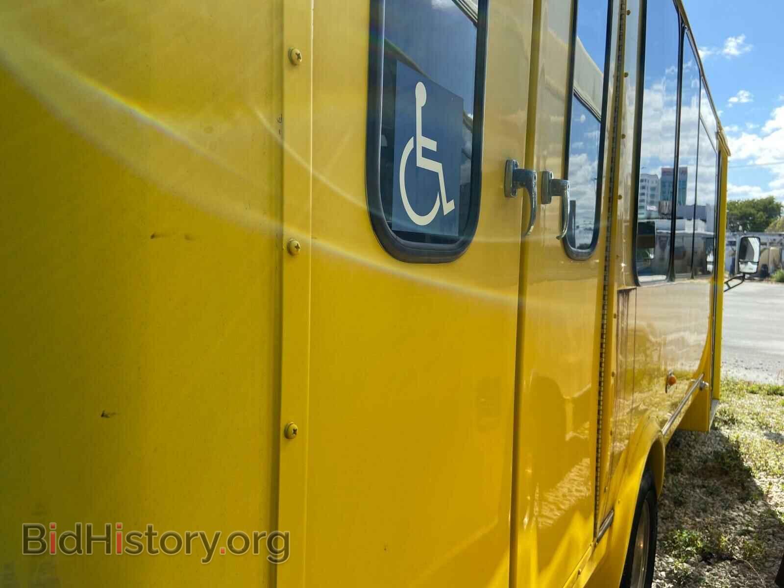 2011 FORD ECONOLINE - VIN: 1FDFE4FS0BDA29632 - Photo 9
