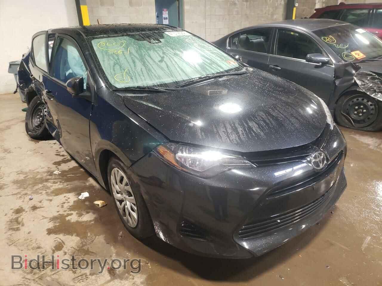 Photo 5YFBURHE6HP667948 - TOYOTA COROLLA 2017