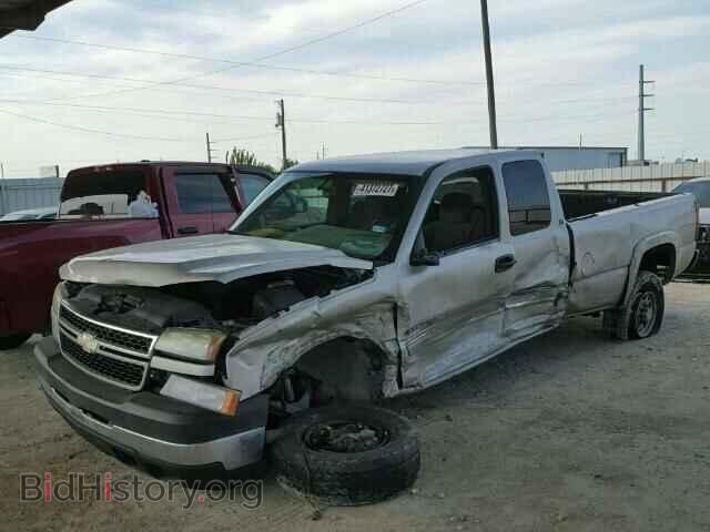 2007 CHEVROLET SILVERADO - VIN: 1GCHC29U27E106829 - Фото 2