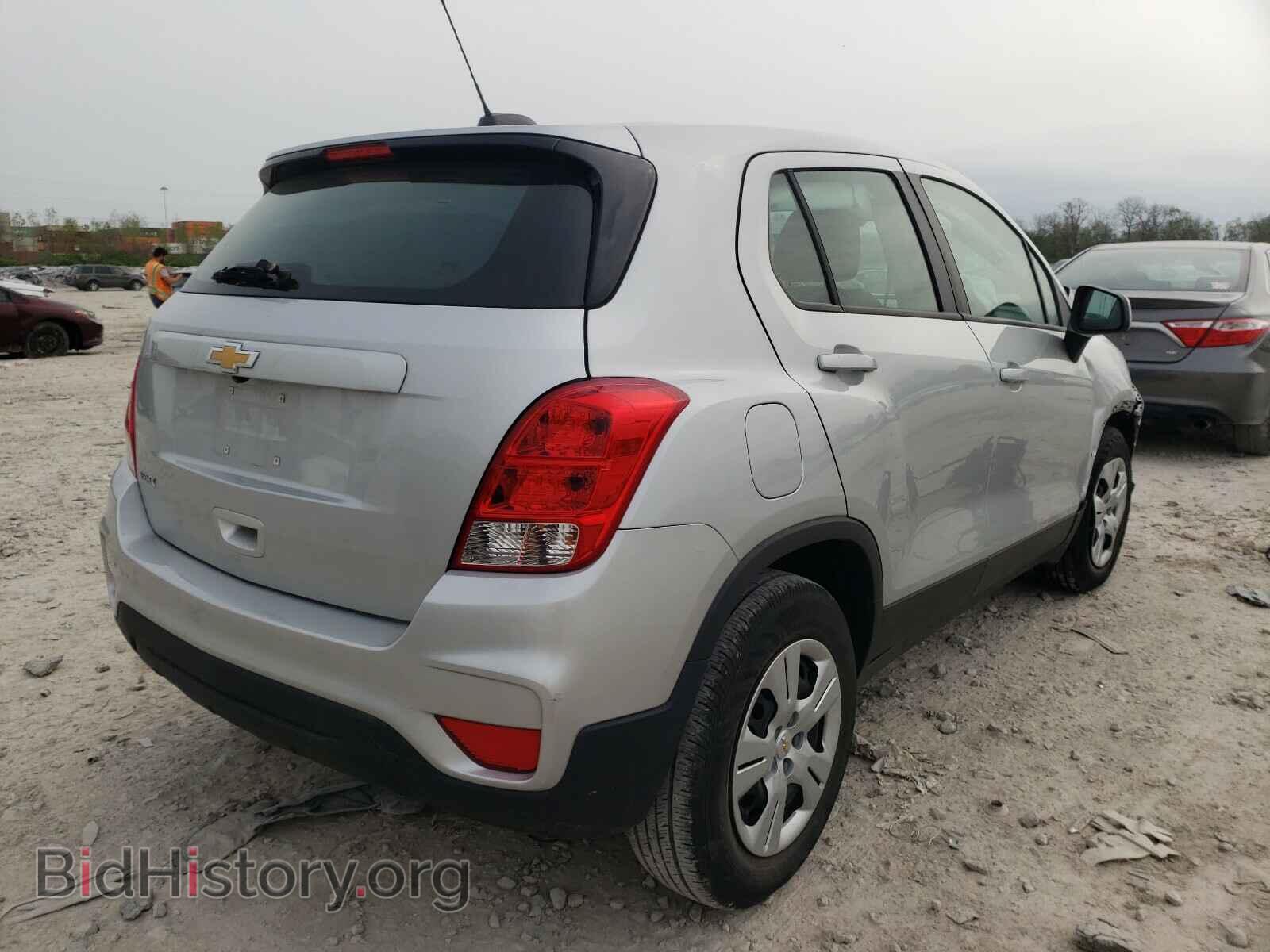 2017 CHEVROLET TRAX - VIN: 3GNCJKSB9HL158508 - Фото 4