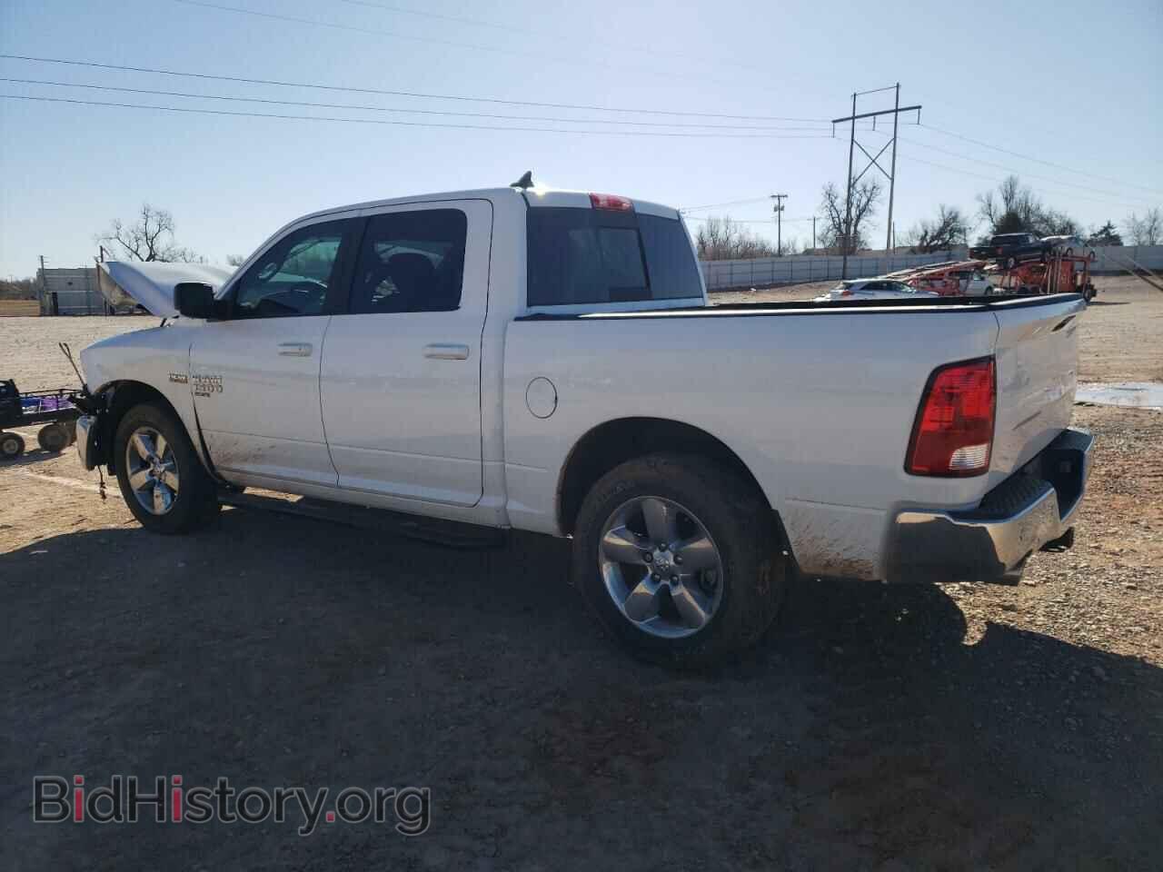 2019 RAM 1500 - VIN: 1C6RR6LT8KS529717 - Фото 2