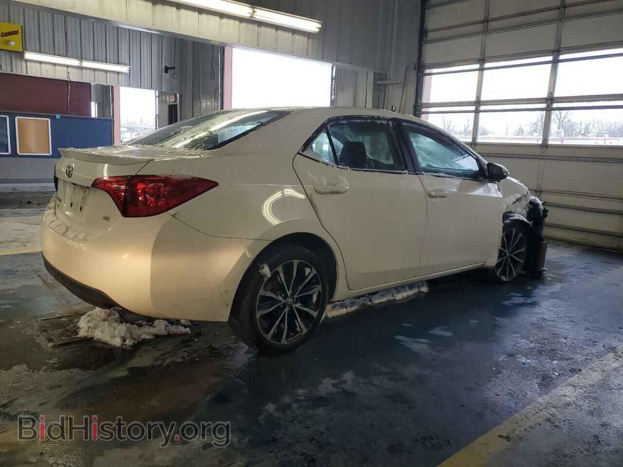 2017 TOYOTA COROLLA - VIN: 2T1BURHE3HC785228 - Фото 3