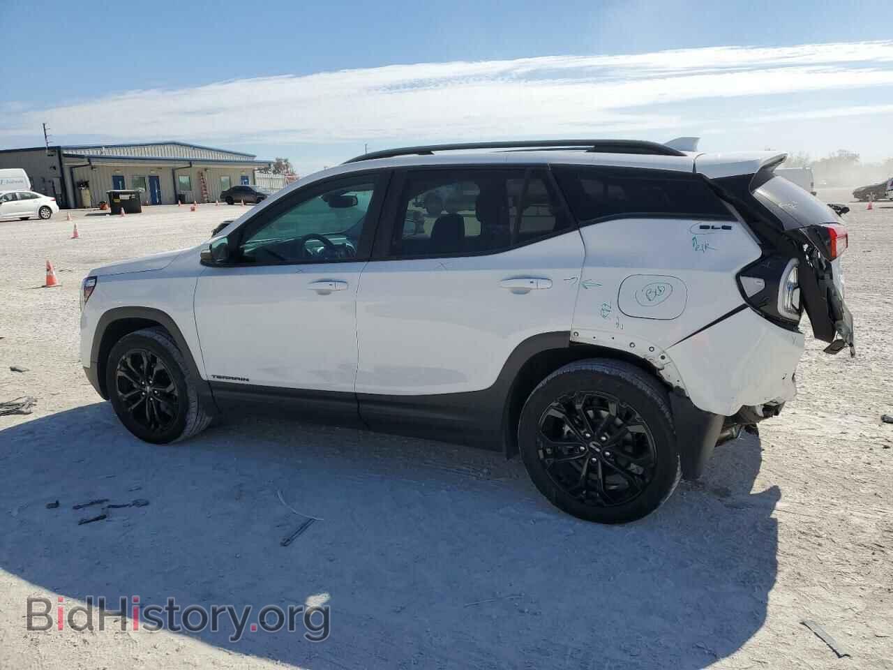2022 GMC TERRAIN - VIN: 3GKALTEVXNL206071 - Photo 2