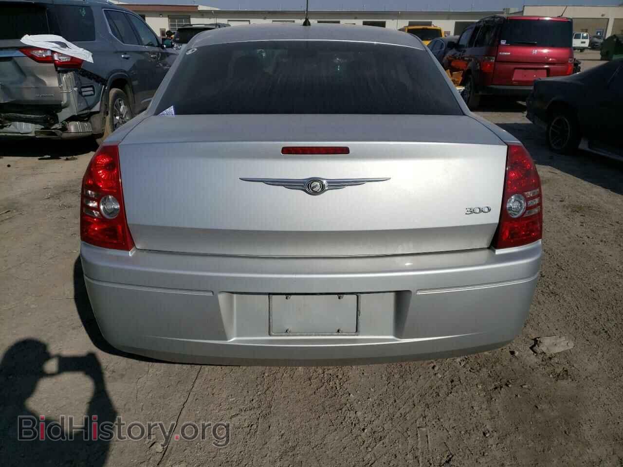 2008 CHRYSLER 300 - VIN: 2C3LA43R78H220209 - Фото 6