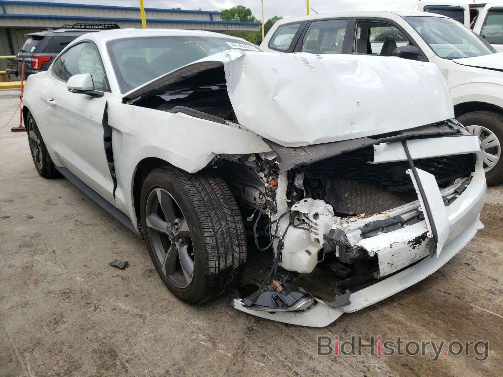 Photo 1FA6P8AM4G5240645 - FORD MUSTANG 2016