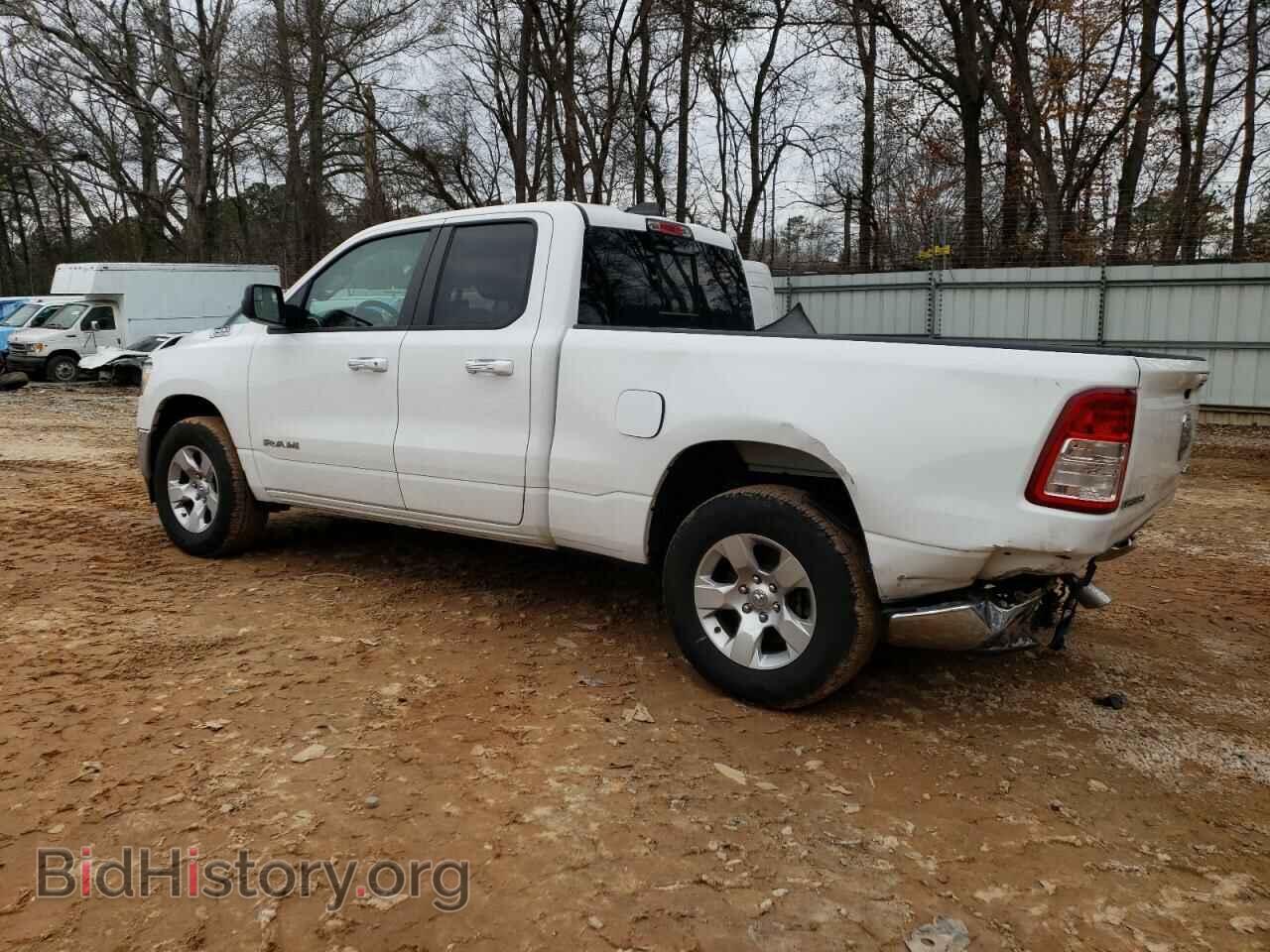 2020 RAM 1500 - VIN: 1C6SRFBT7LN190015 - Фото 2