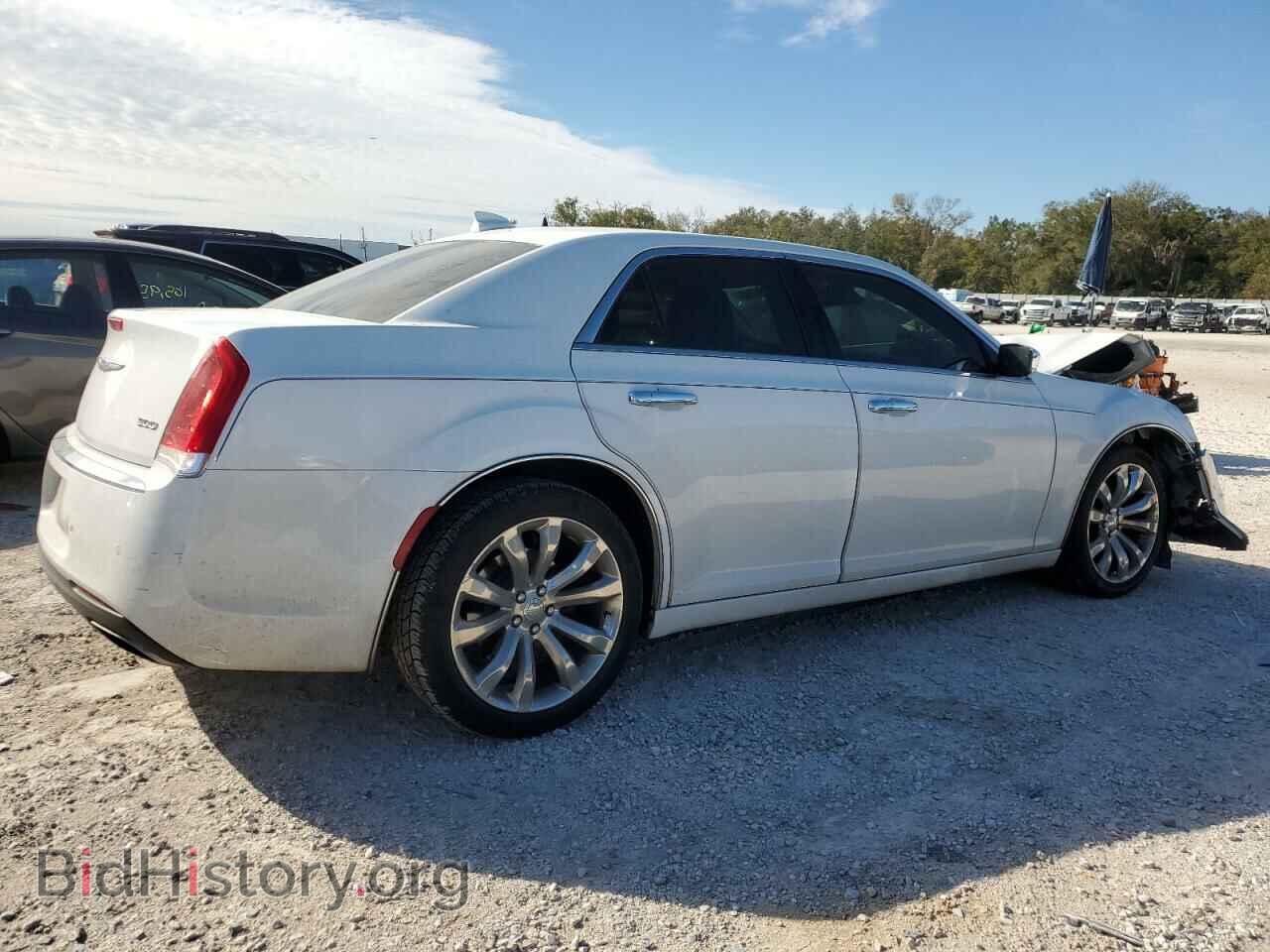 2018 CHRYSLER 300 - VIN: 2C3CCAEG6JH120113 - Фото 3