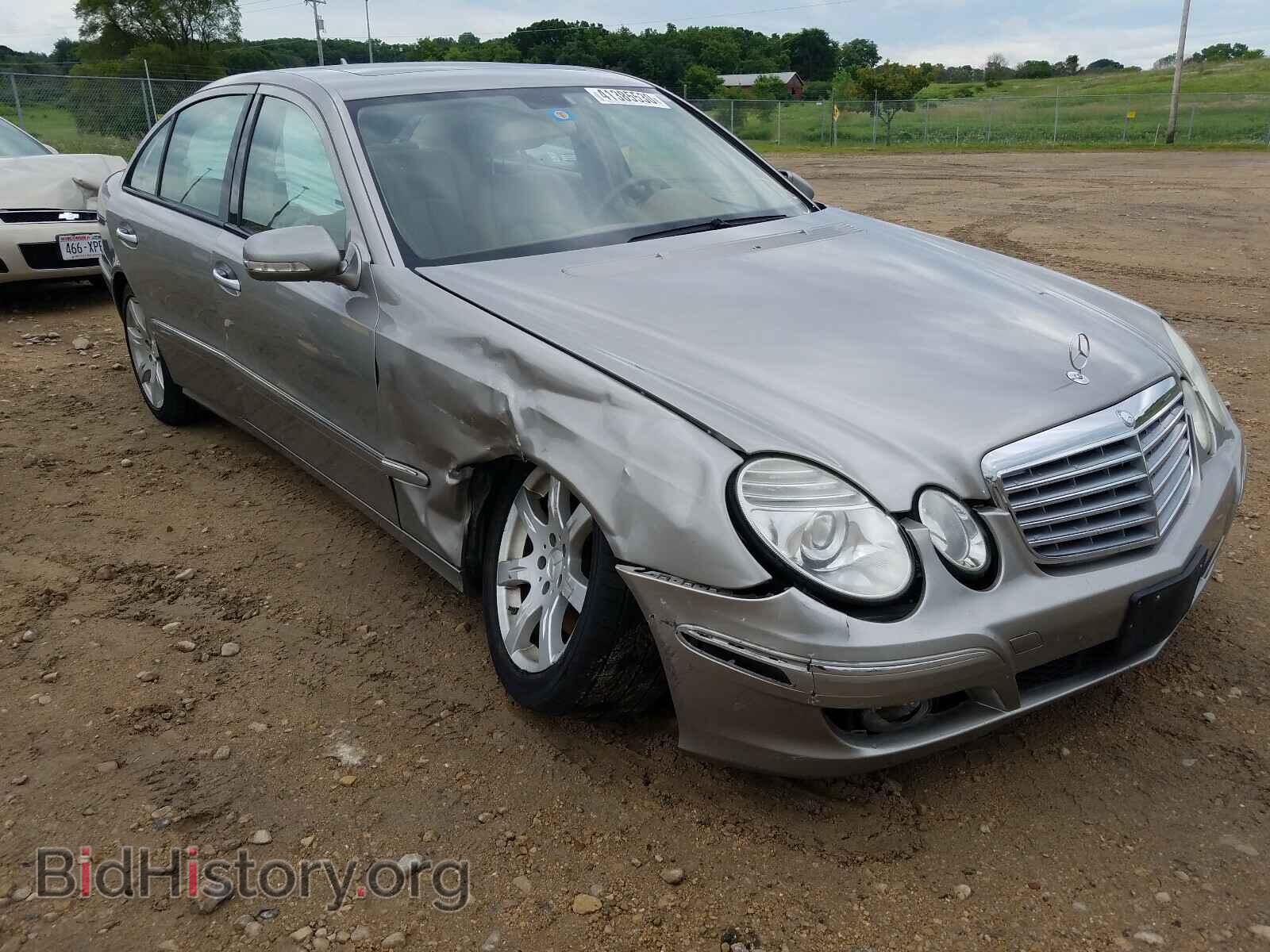 Фотография WDBUF87XX8B241337 - MERCEDES-BENZ E CLASS 2008