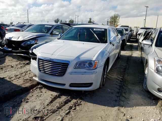 2014 CHRYSLER 300 - VIN: 2C3CCAAG8EH326898 - Фото 2