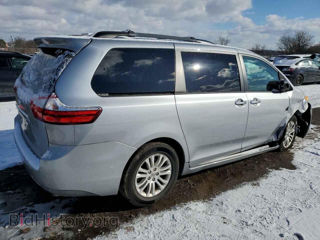 2017 TOYOTA All Models - VIN: 5TDYZ3DC2HS815226 - Фото 3