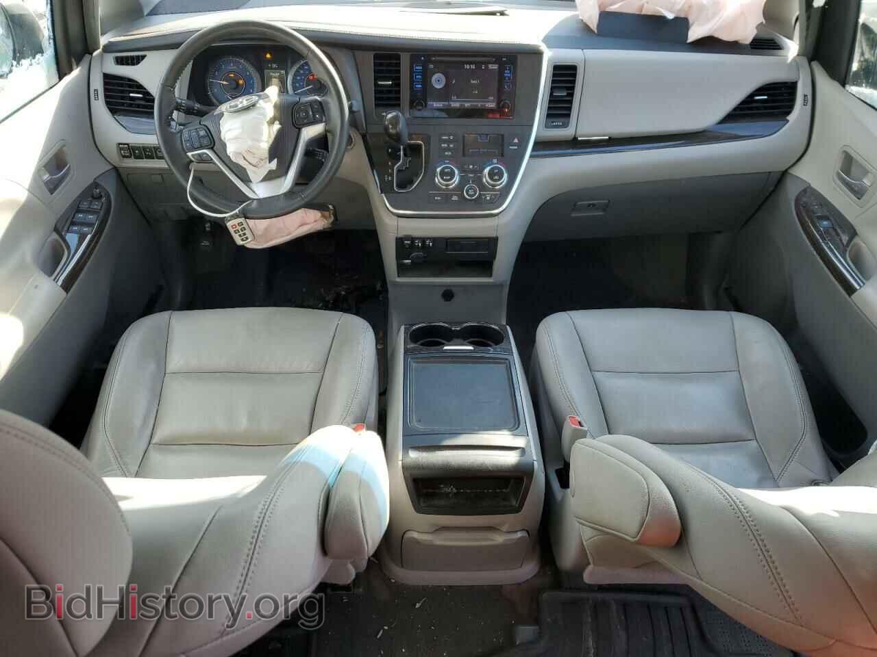 2017 TOYOTA All Models - VIN: 5TDYZ3DC2HS815226 - Фото 8