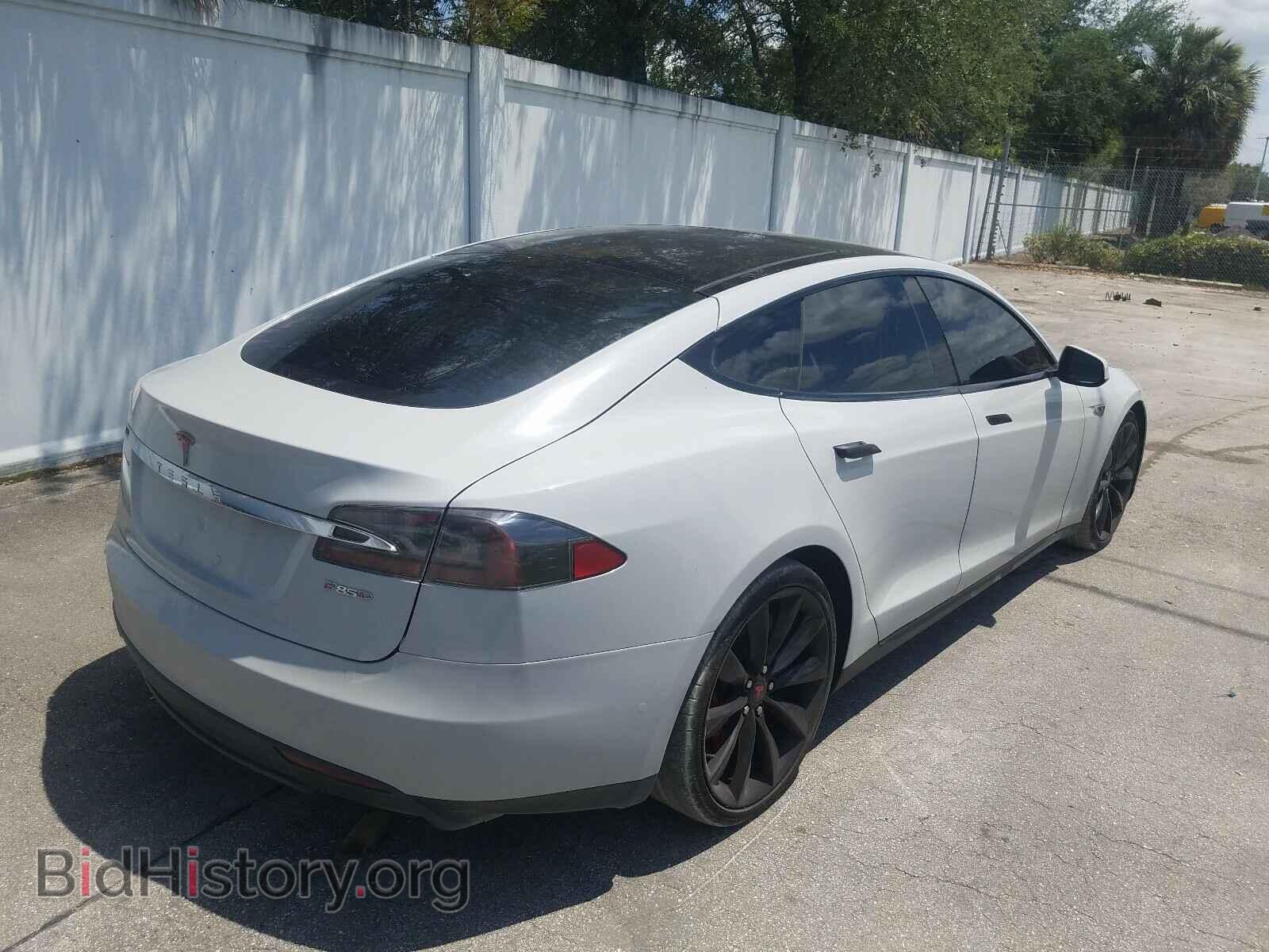 2015 TESLA MODEL S - VIN: 5YJSA1H45FF091845 - Фото 4