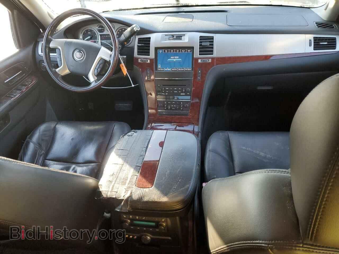2011 CADILLAC ESCALADE - VIN: 1GYS4BEF5BR351310 - Фото 8