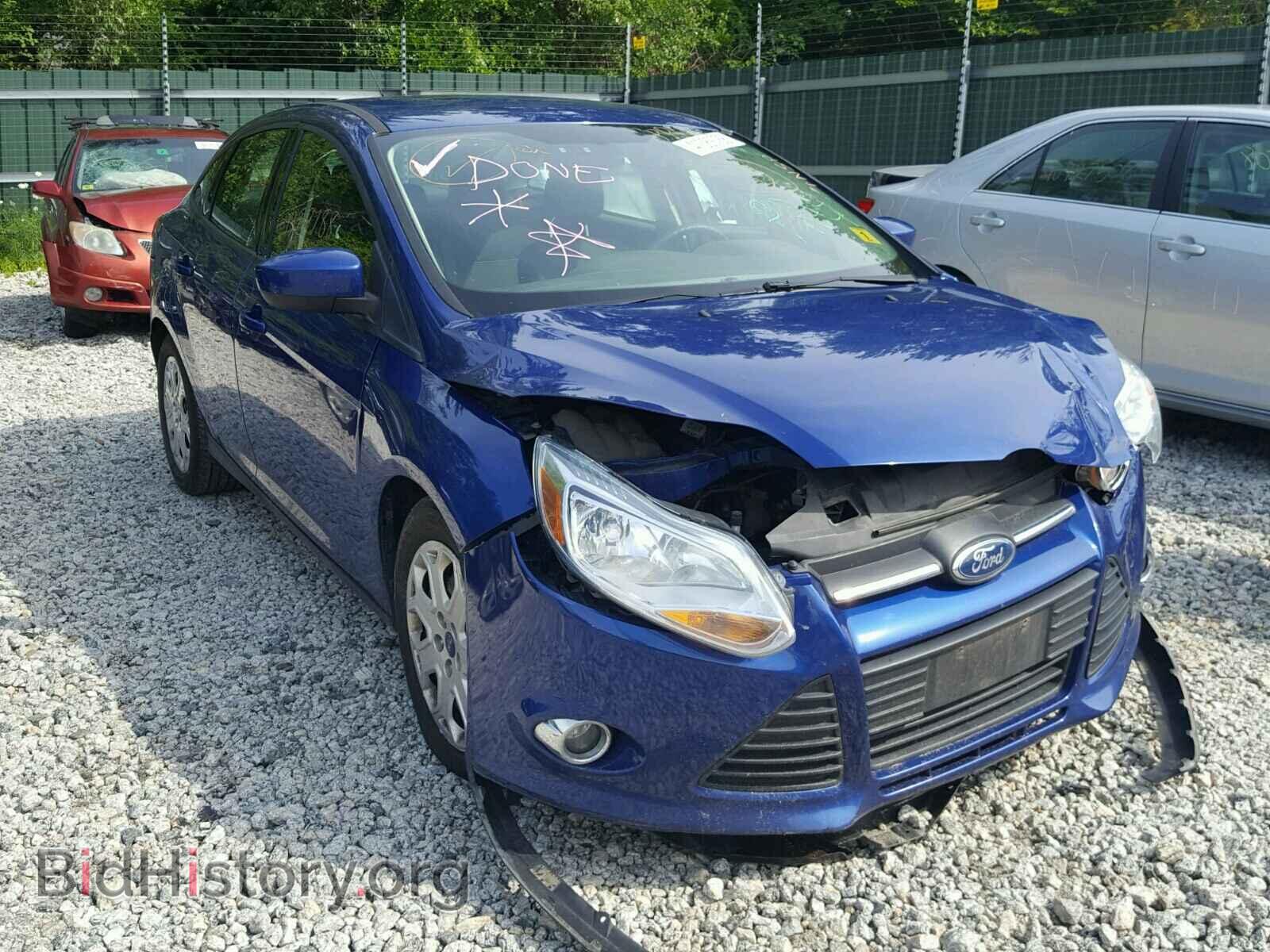 2012 Ford FOCUS Focus SE (VIN 1FAHP3F26CL335345) — фото 1 из 10, Copart, повреждение: передняя часть