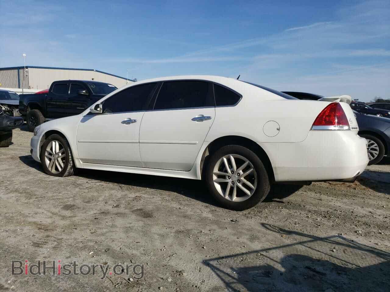 2013 CHEVROLET IMPALA - VIN: 2G1WC5E38D1173690 - Фото 2