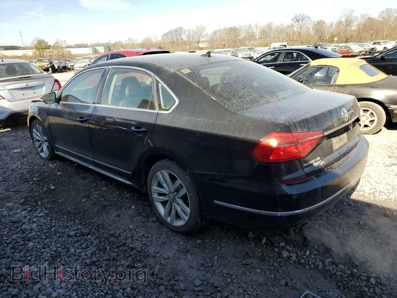 2016 VOLKSWAGEN PASSAT - VIN: 1VWCT7A38GC018502 - Фото 2