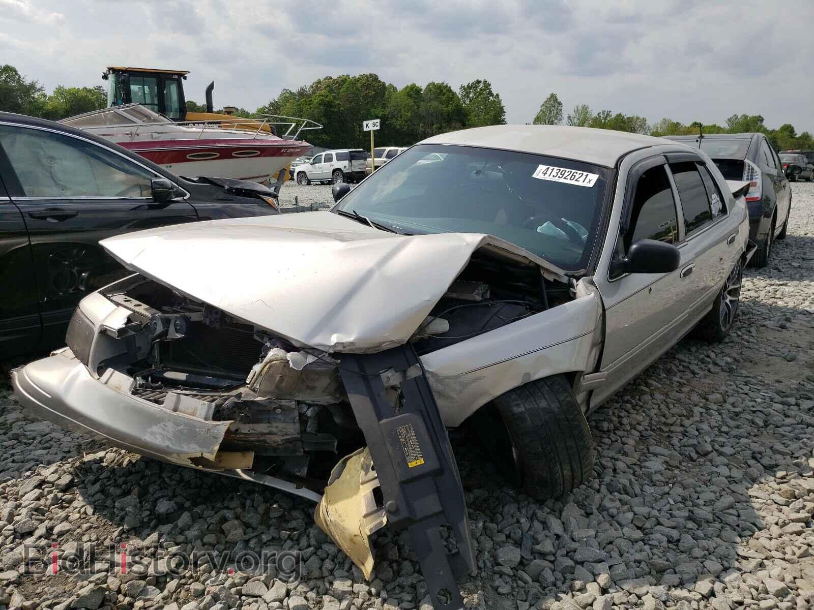2008 FORD CROWN VIC - VIN: 2FAHP71VX8X103284 - Фото 2