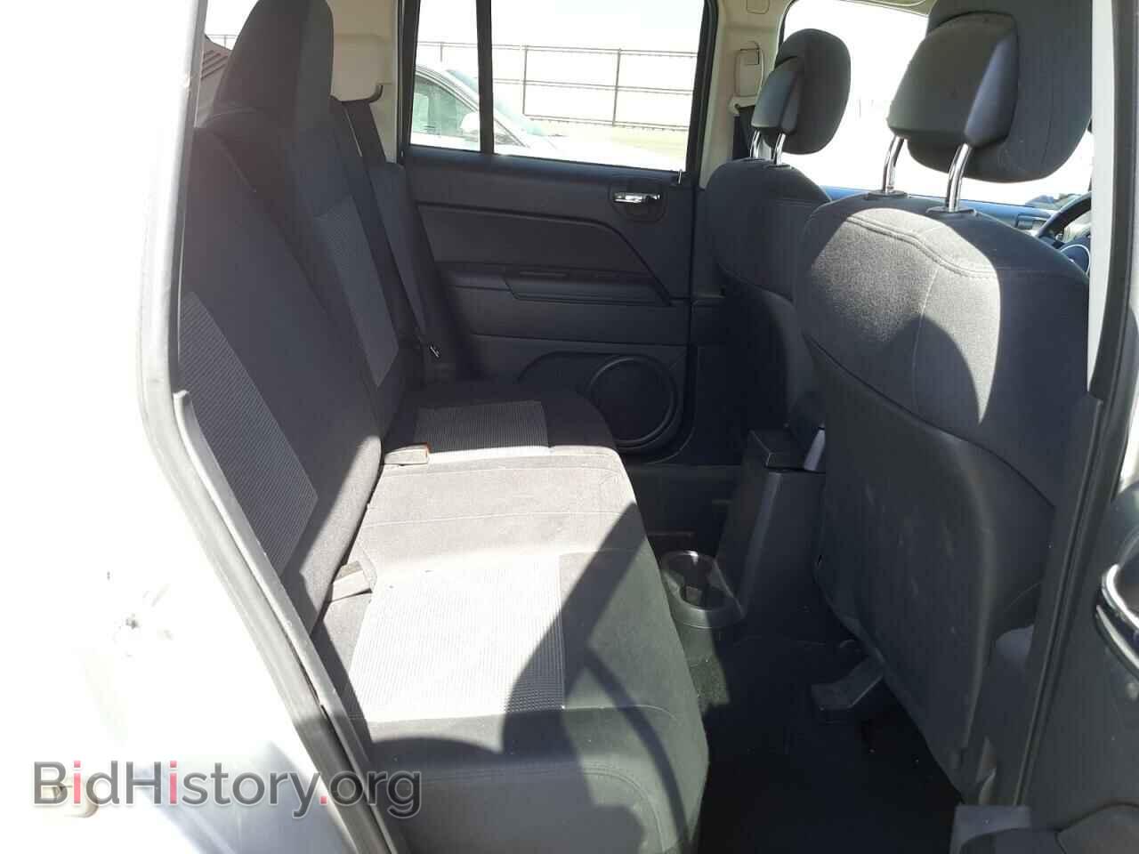 2011 JEEP COMPASS - VIN: 1J4NF1FB5BD135192 - Photo 6