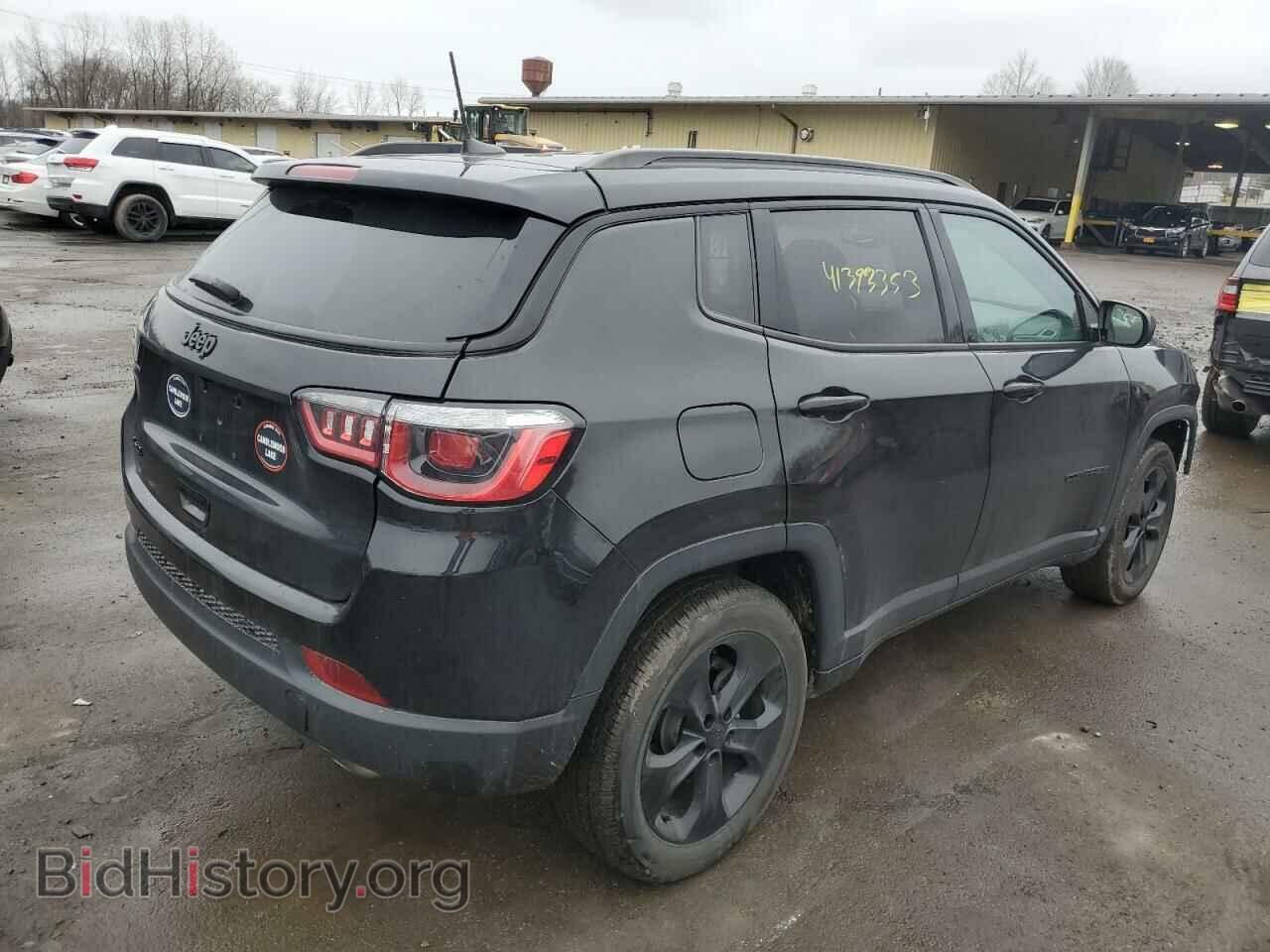 2018 JEEP COMPASS - VIN: 3C4NJDBB2JT404172 - Фото 3