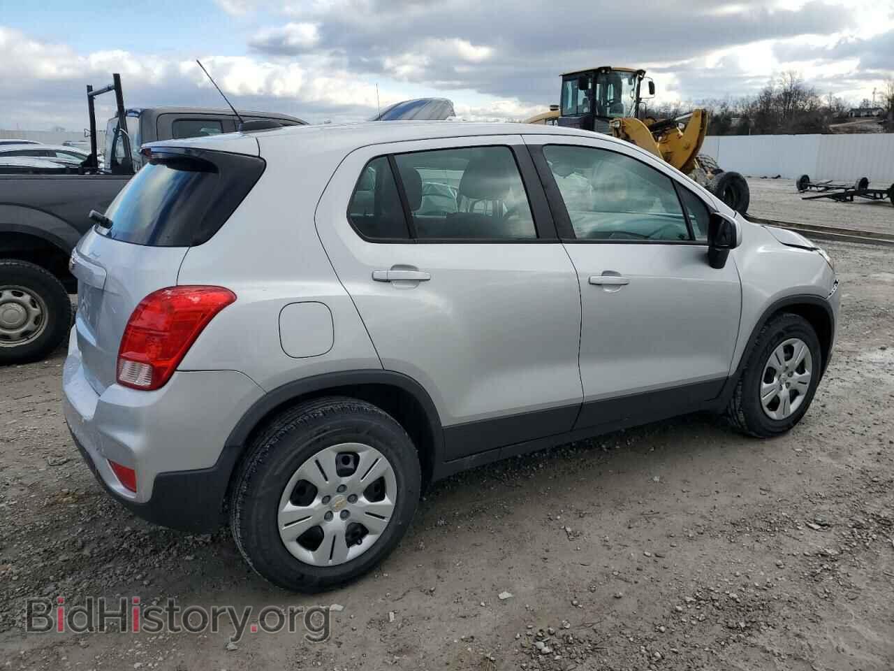 2017 CHEVROLET TRAX - VIN: 3GNCJKSB8HL280213 - Фото 3