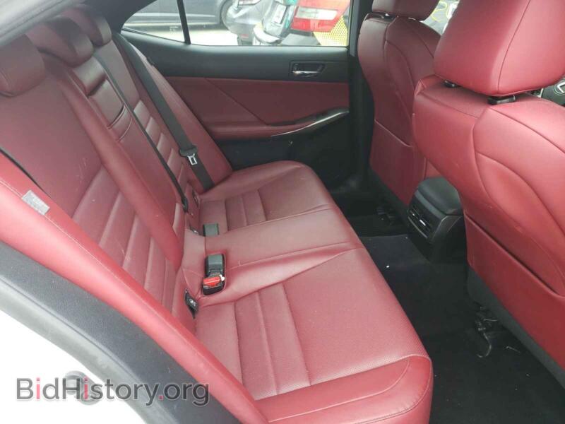2014 Lexus IS (VIN JTHCF1D22E5000930) — фото 6 из 10