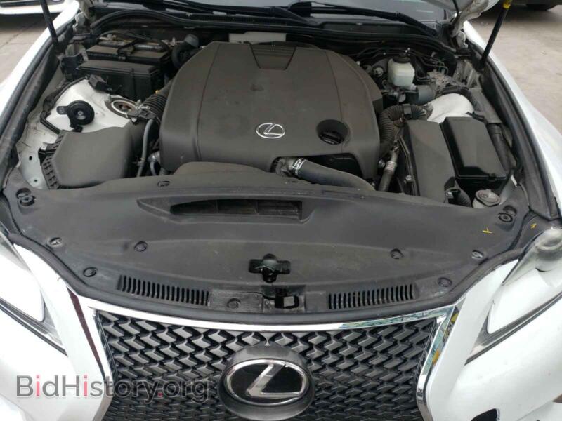 2014 Lexus IS (VIN JTHCF1D22E5000930) — фото 7 из 10
