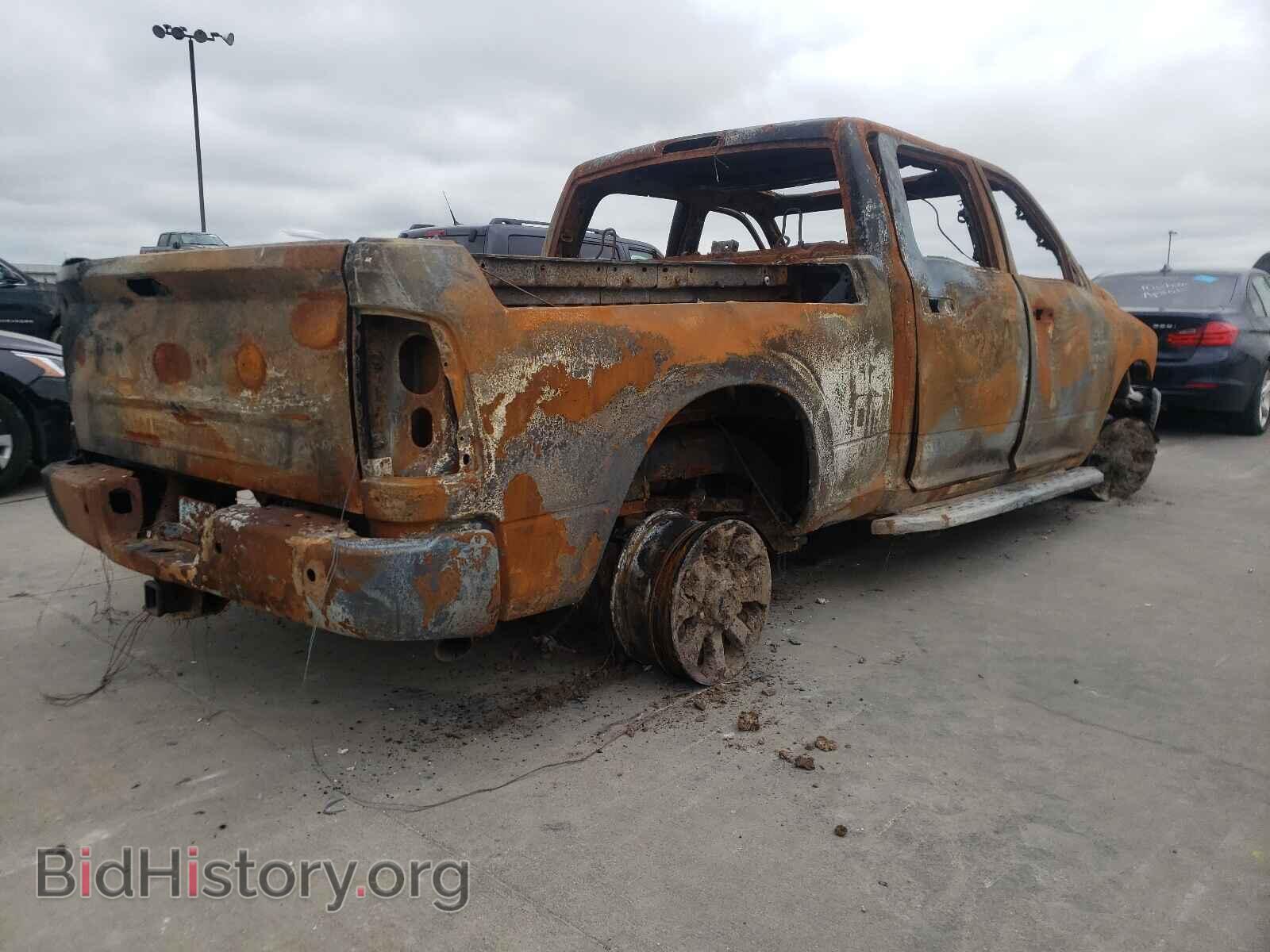 2018 RAM 2500 - VIN: 3C6TR5EJ3JG341463 - Photo 4