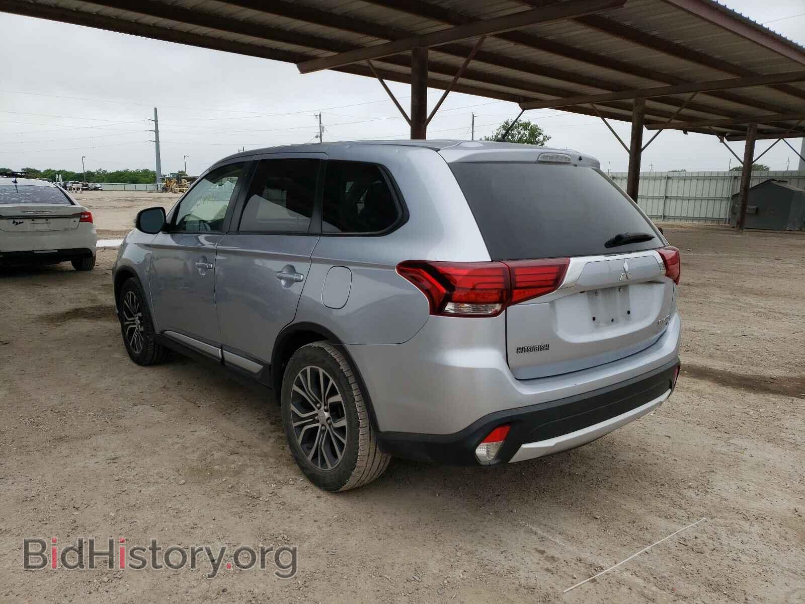 2016 MITSUBISHI OUTLANDER - VIN: JA4AD3A36GZ057113 - Фото 3