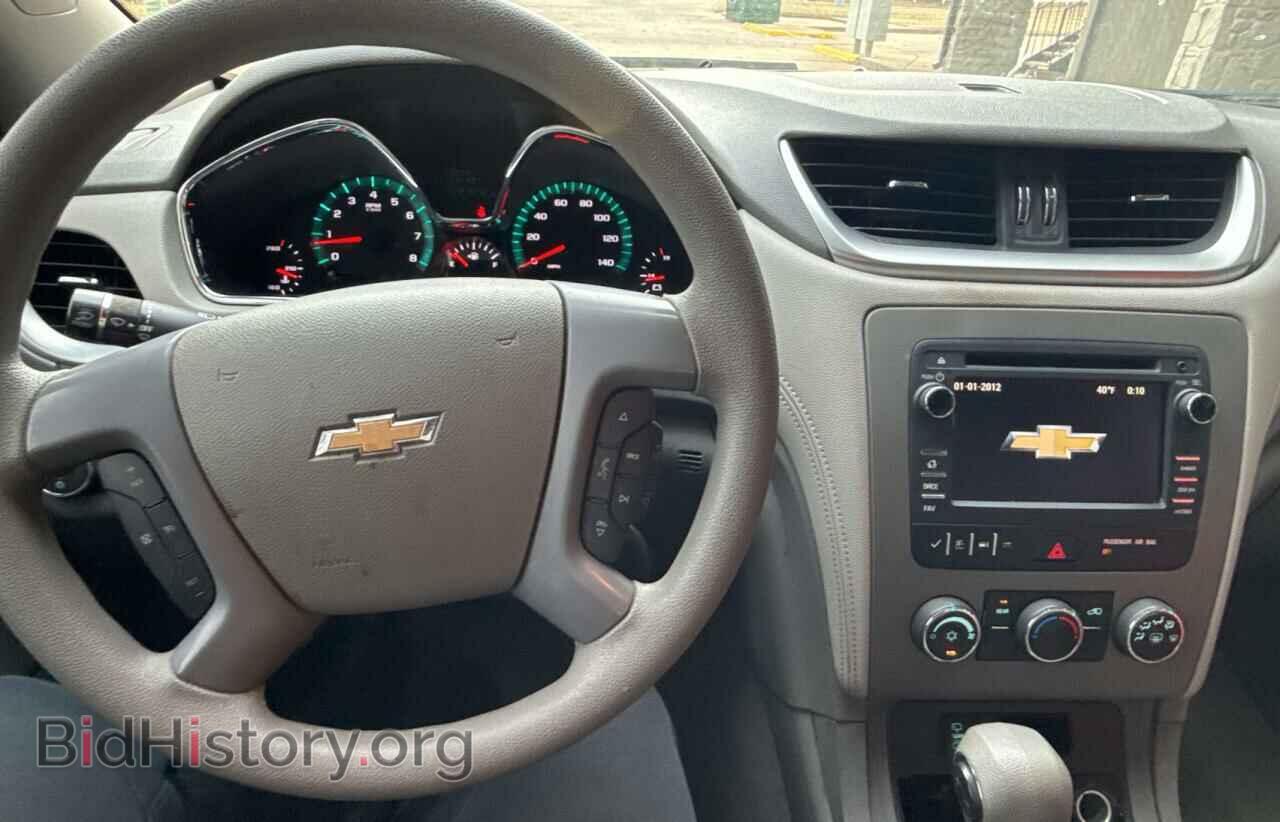 2017 CHEVROLET TRAVERSE - VIN: 1GNKVFKD4HJ306564 - Фото 9
