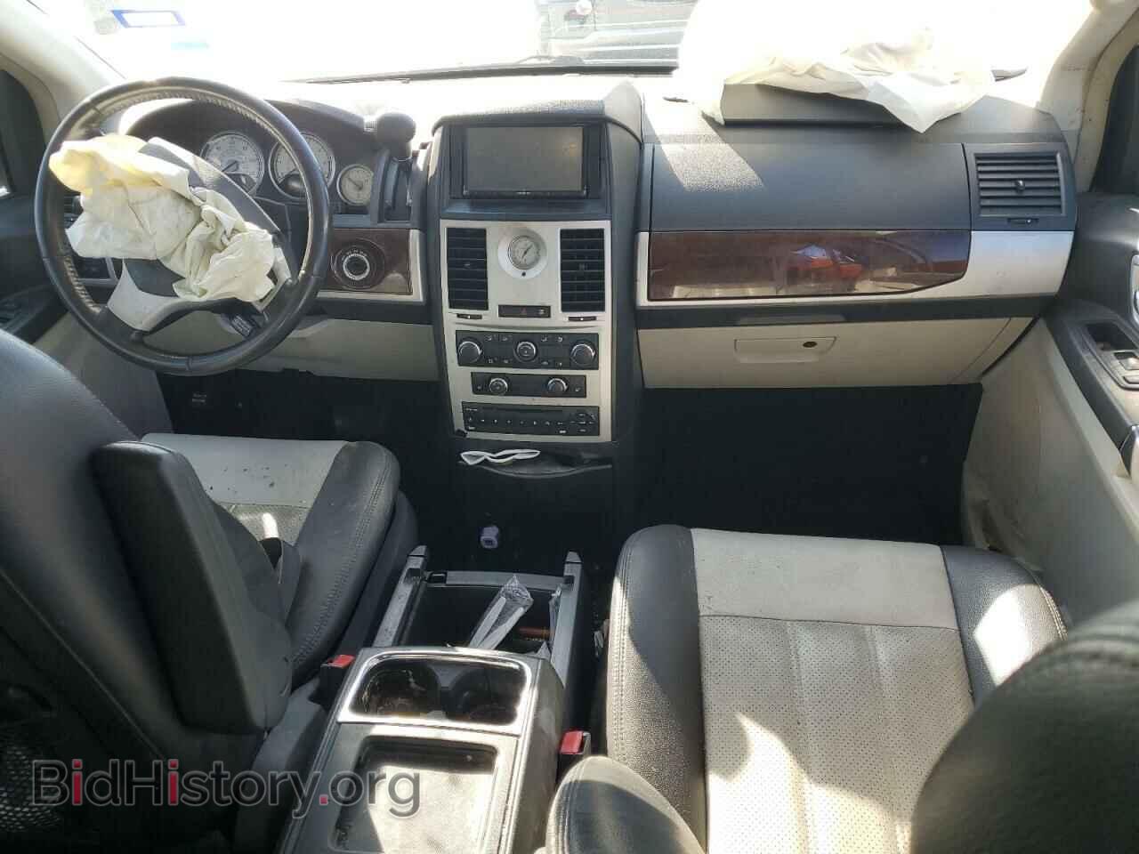 2010 CHRYSLER MINIVAN - VIN: 2A4RR8DX1AR428308 - Photo 8