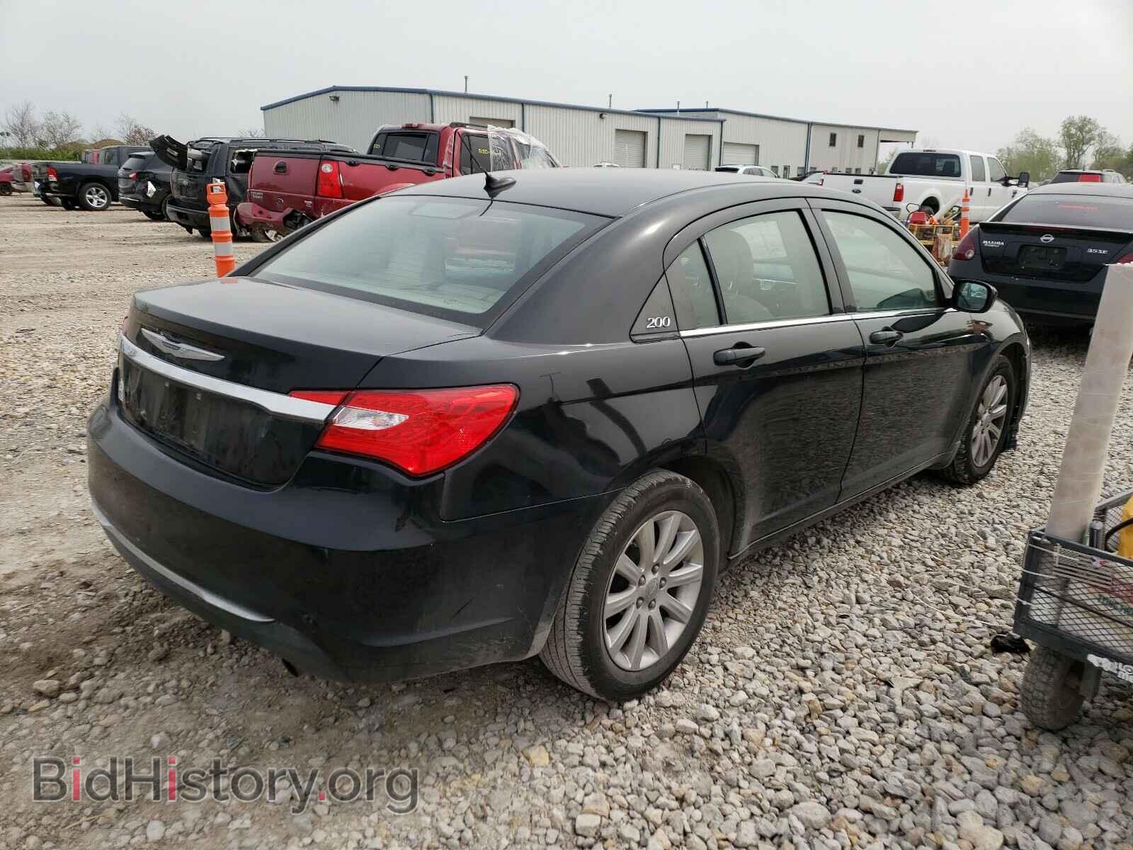 2011 CHRYSLER 200 - VIN: 1C3BC1FB5BN554790 - Фото 4