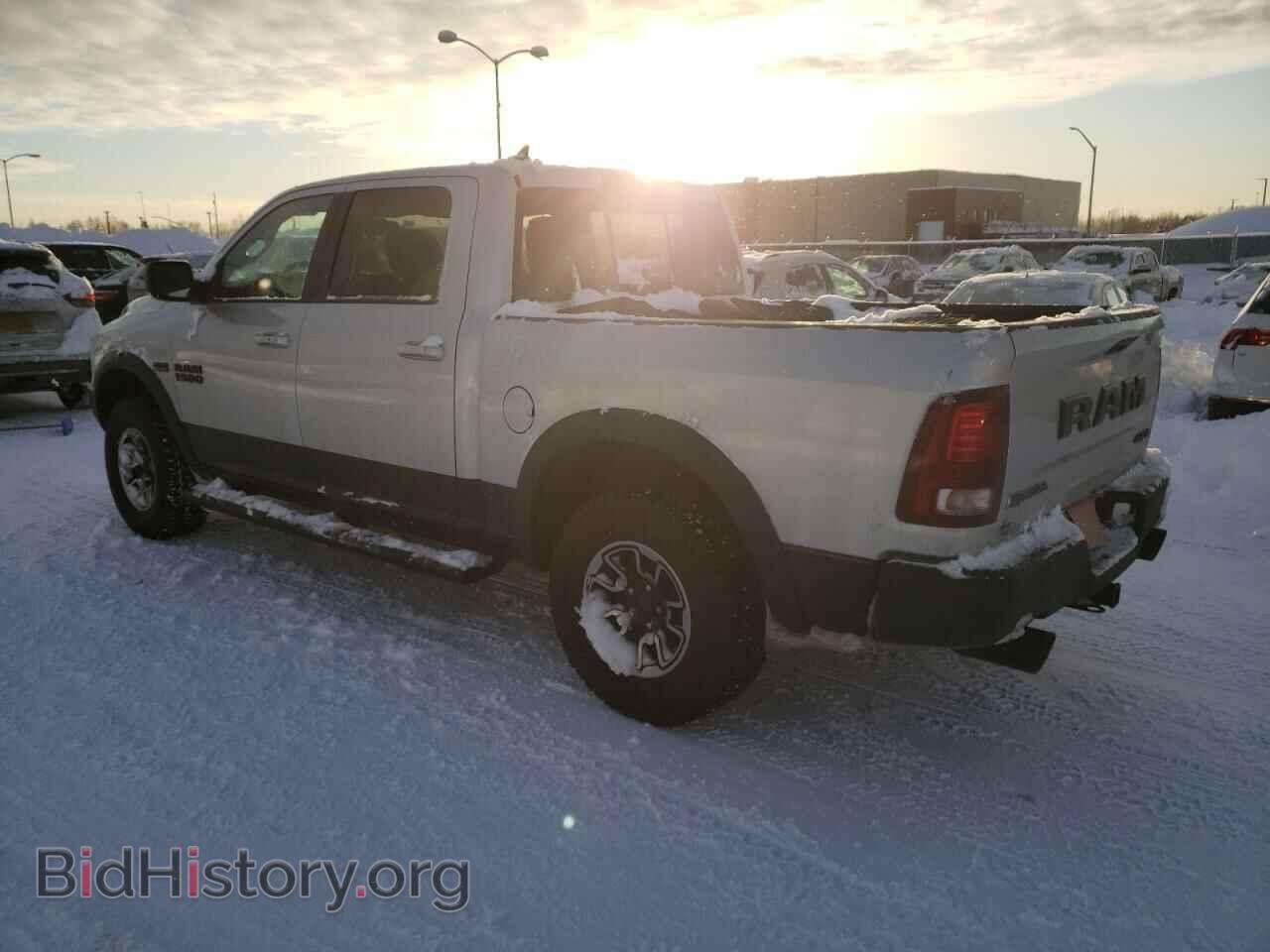 2016 RAM 1500 - VIN: 1C6RR7YT3GS197580 - Фото 2