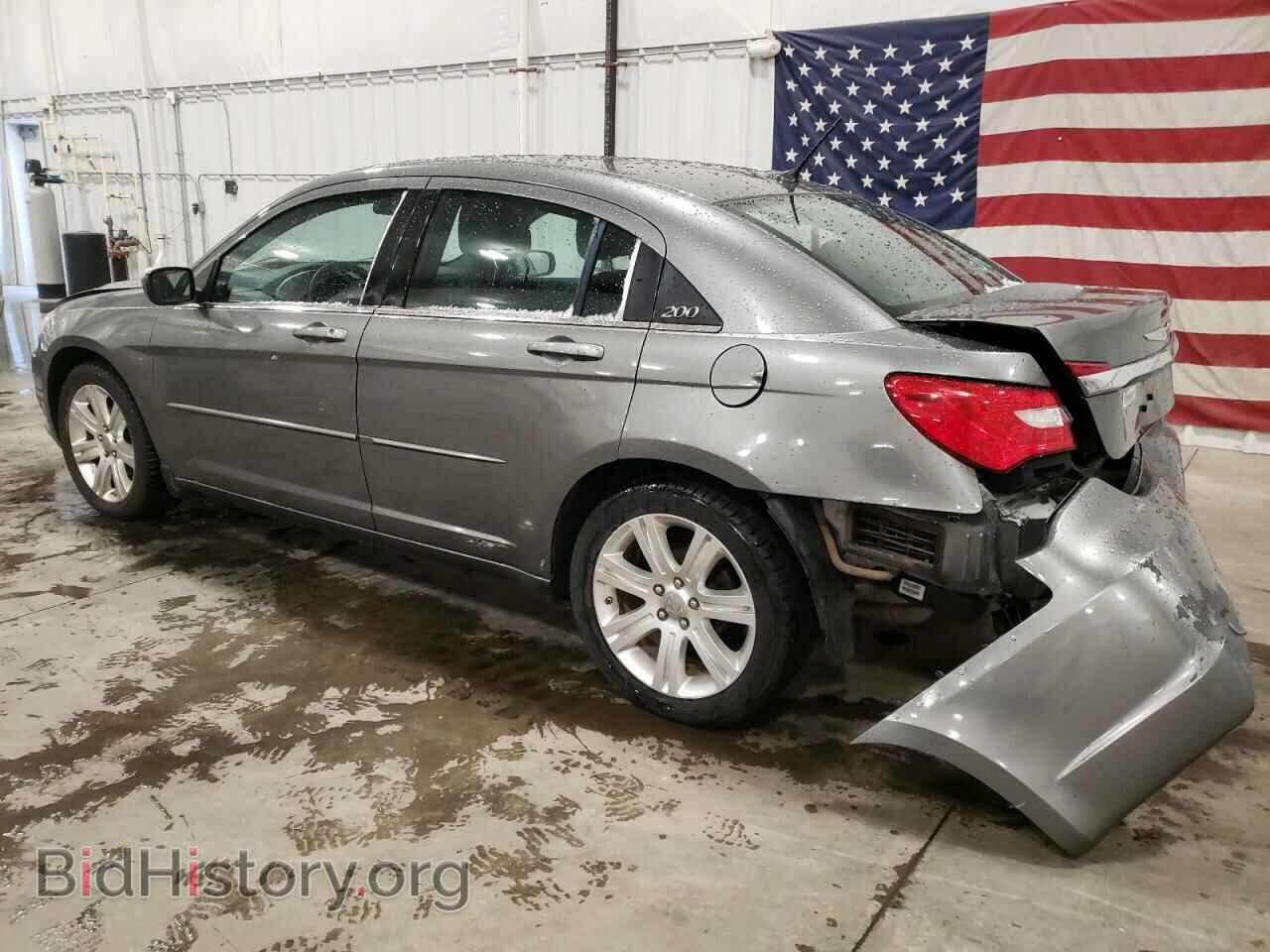 2012 CHRYSLER 200 - VIN: 1C3CCBAB7CN317852 - Фото 2
