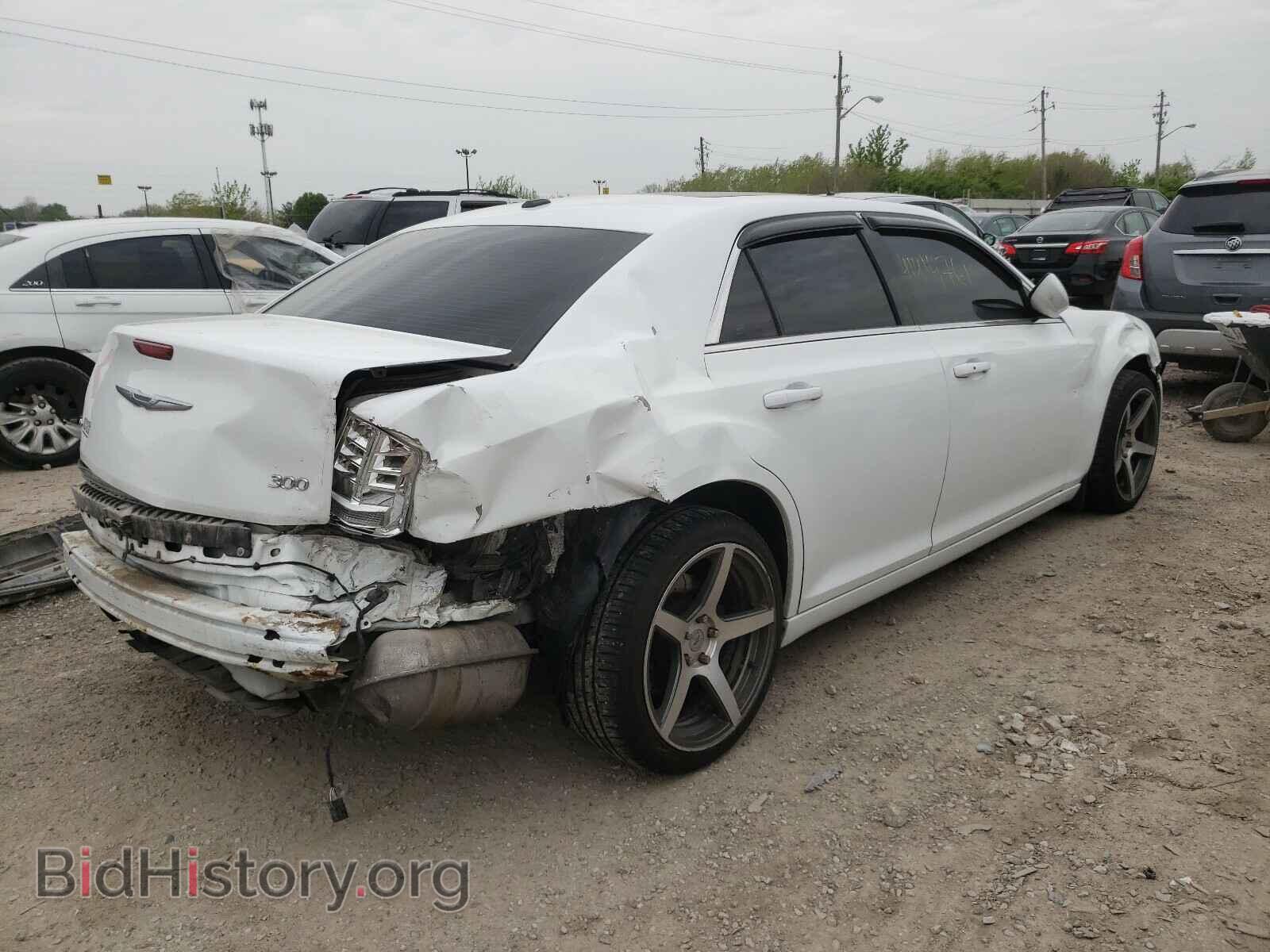 2013 CHRYSLER 300 - VIN: 2C3CCARG9DH669271 - Фото 4