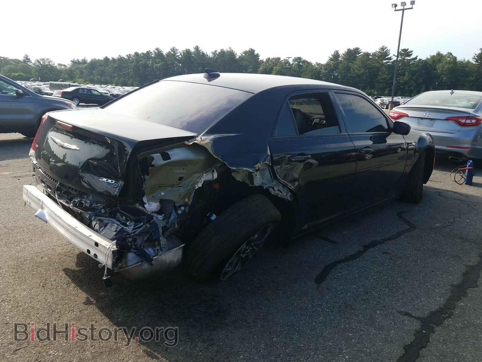 2019 CHRYSLER 300 - VIN: 2C3CCAGG7KH649018 - Фото 4