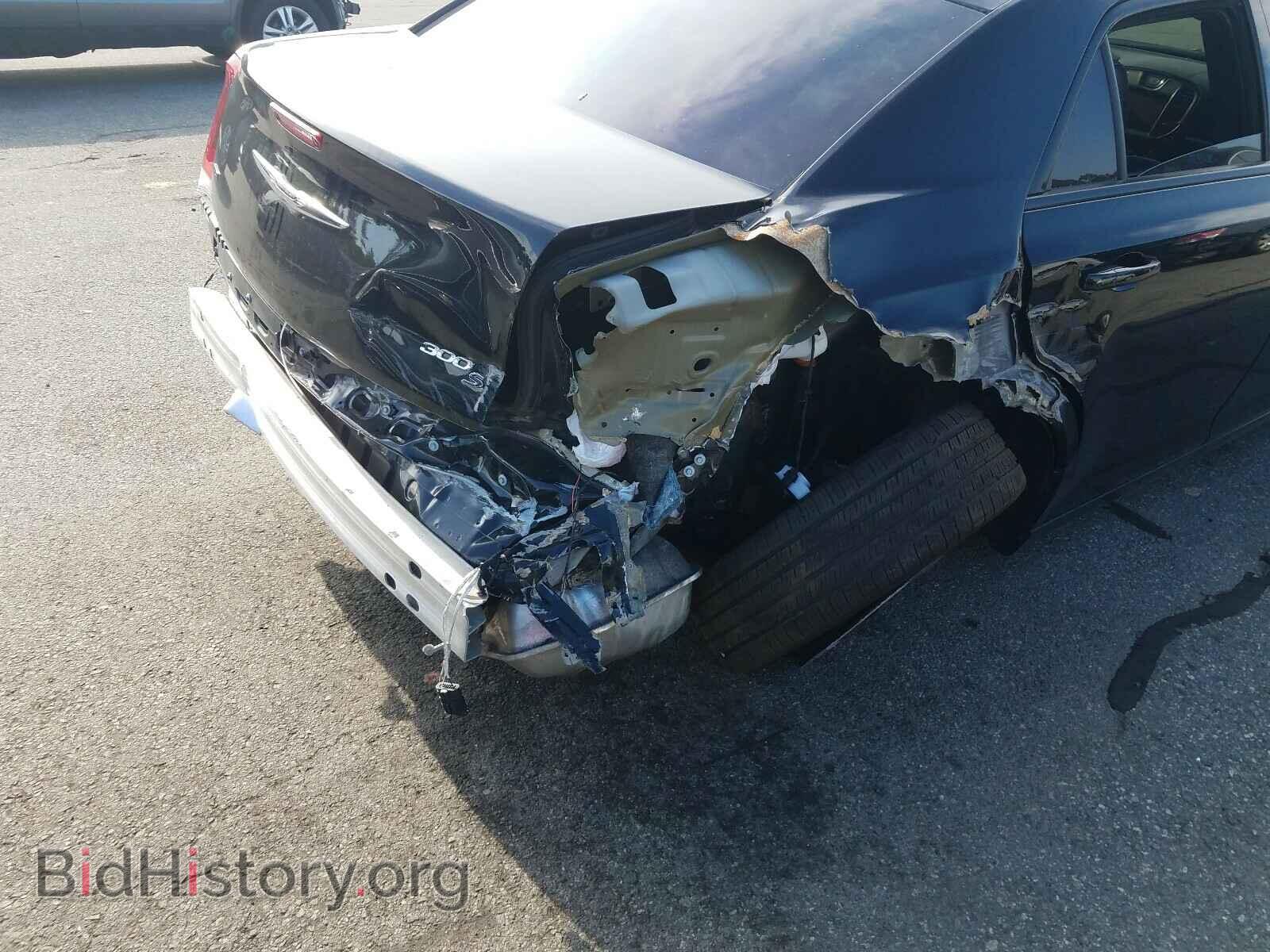 2019 CHRYSLER 300 - VIN: 2C3CCAGG7KH649018 - Фото 9