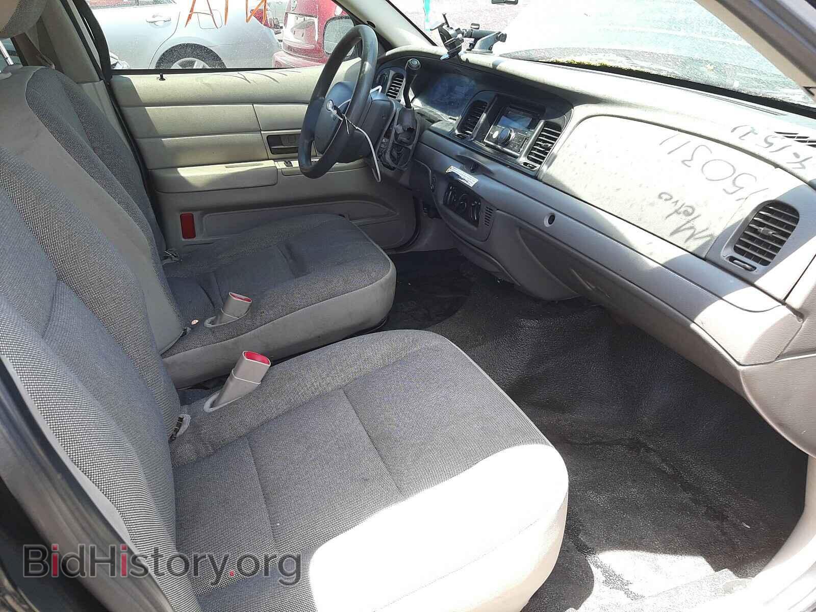 2011 FORD CROWN VIC - VIN: 2FABP7BV2BX103131 - Фото 5