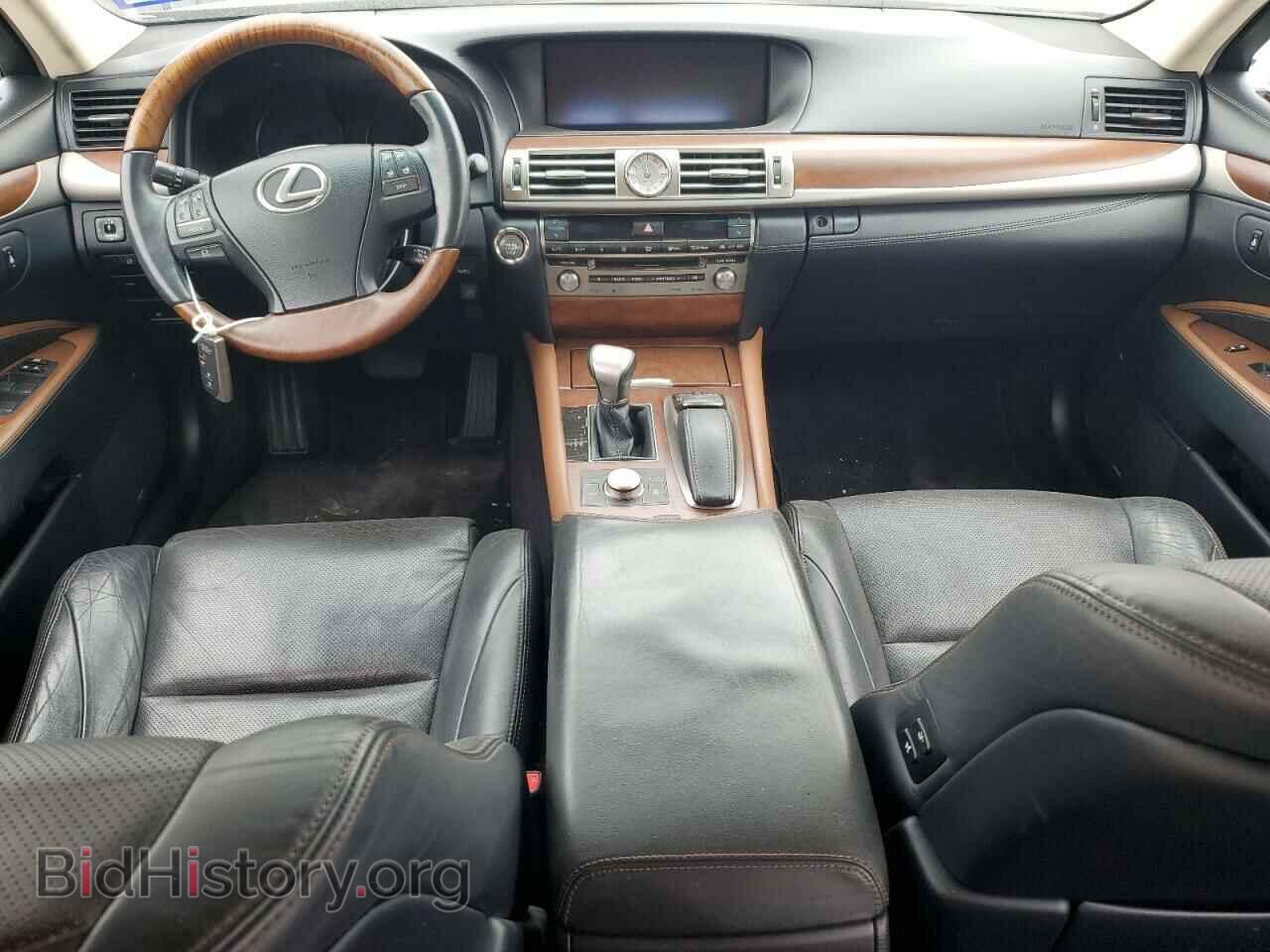 2014 LEXUS LS460 - VIN: JTHBL5EF6E5128200 - Photo 8