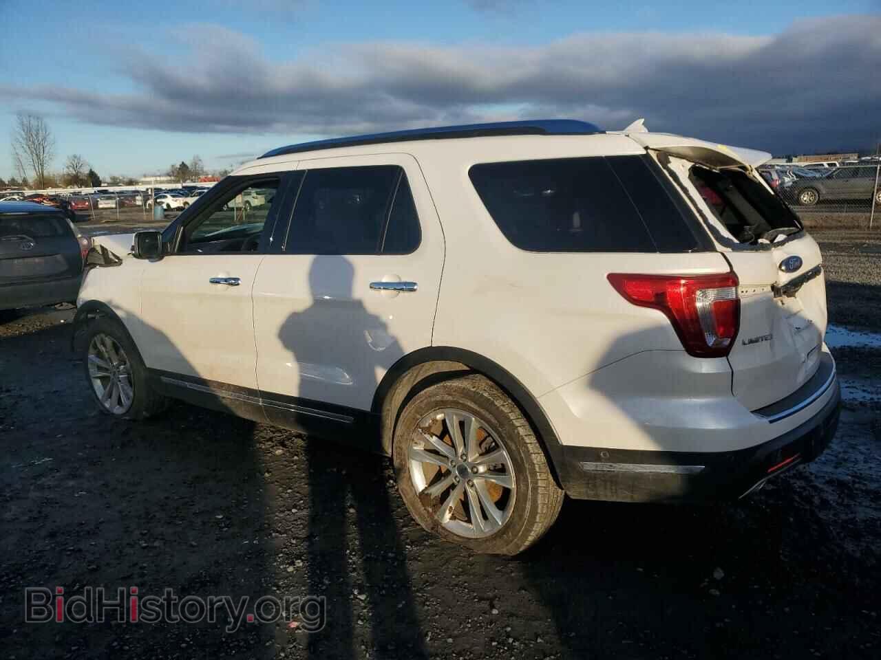 2018 FORD EXPLORER - VIN: 1FM5K7F82JGB32140 - Photo 2