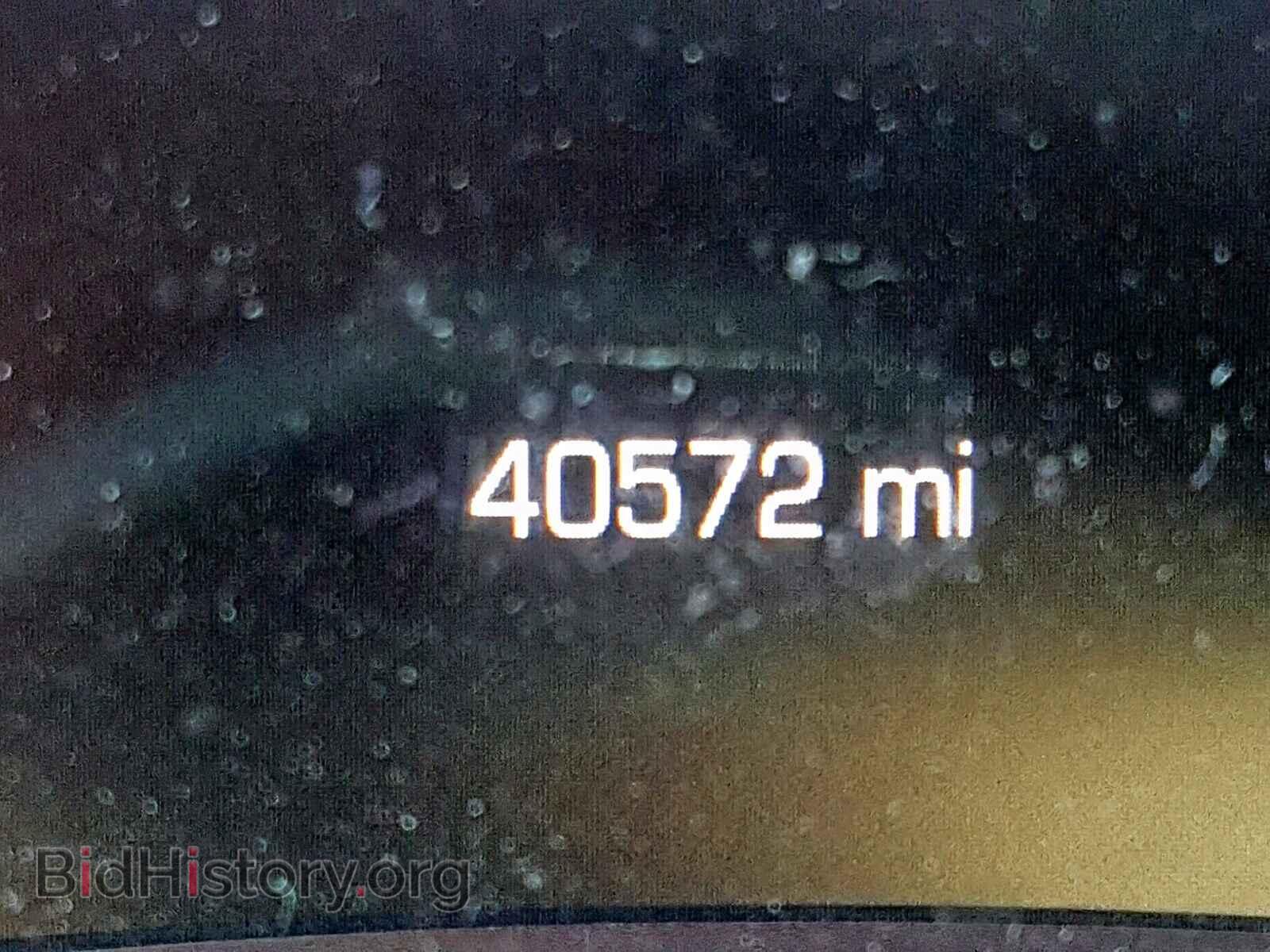 2016 CHRYSLER 300 - VIN: 2C3CCAGG7GH296285 - Фото 8