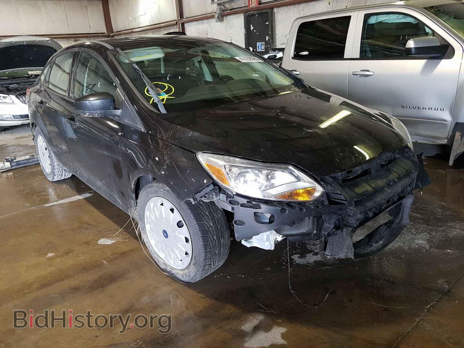 Photo 1FAHP3F28CL347691 - FORD FOCUS 2012