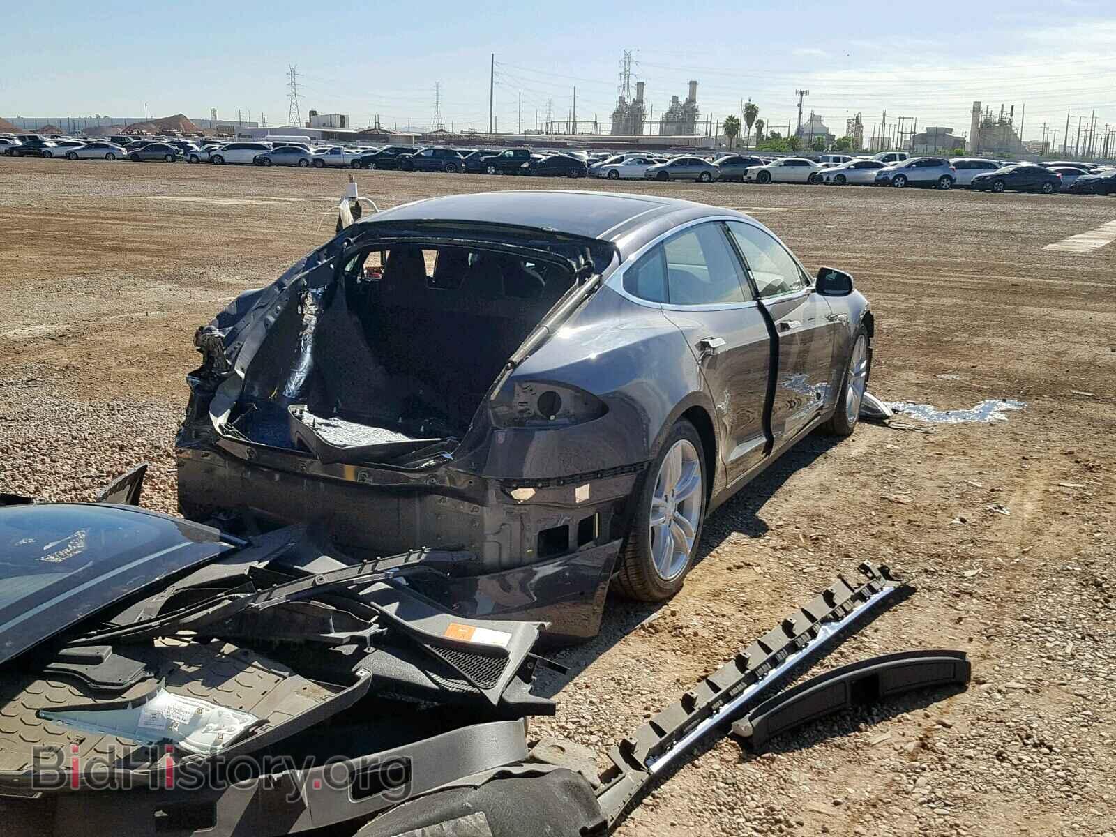2015 TESLA MODEL S - VIN: 5YJSA1E21FF119093 - Фото 4