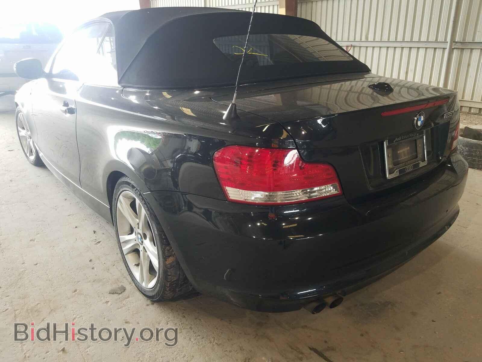 2011 BMW 1 SERIES - VIN: WBAUL7C57BVM79335 - Фото 3