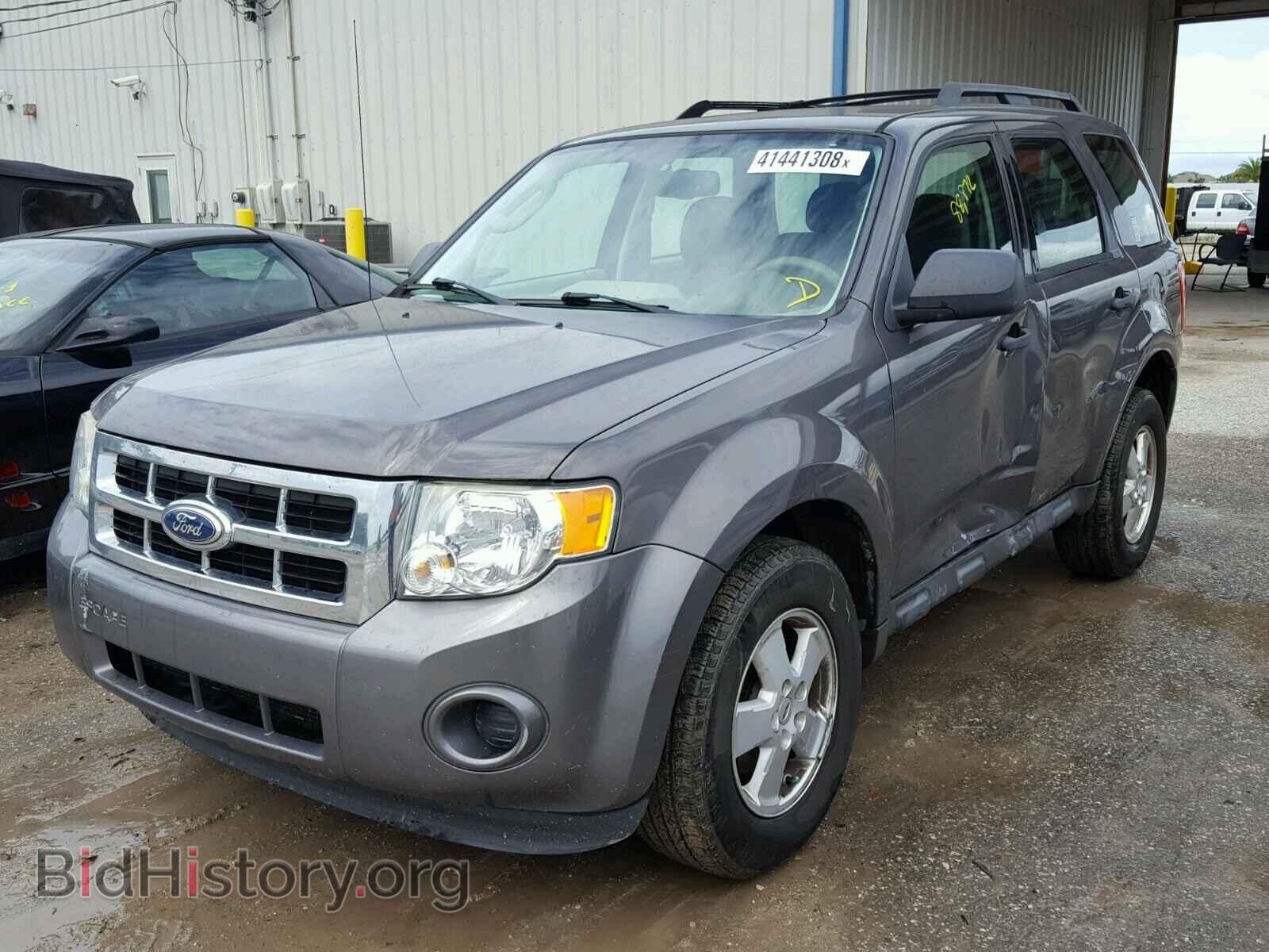 2011 FORD ESCAPE - VIN: 1FMCU0C70BKC40243 - Photo 2