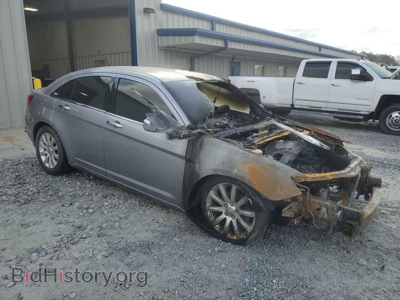 2013 CHRYSLER 200 - VIN: 1C3CCBCG7DN608006 - Фото 4