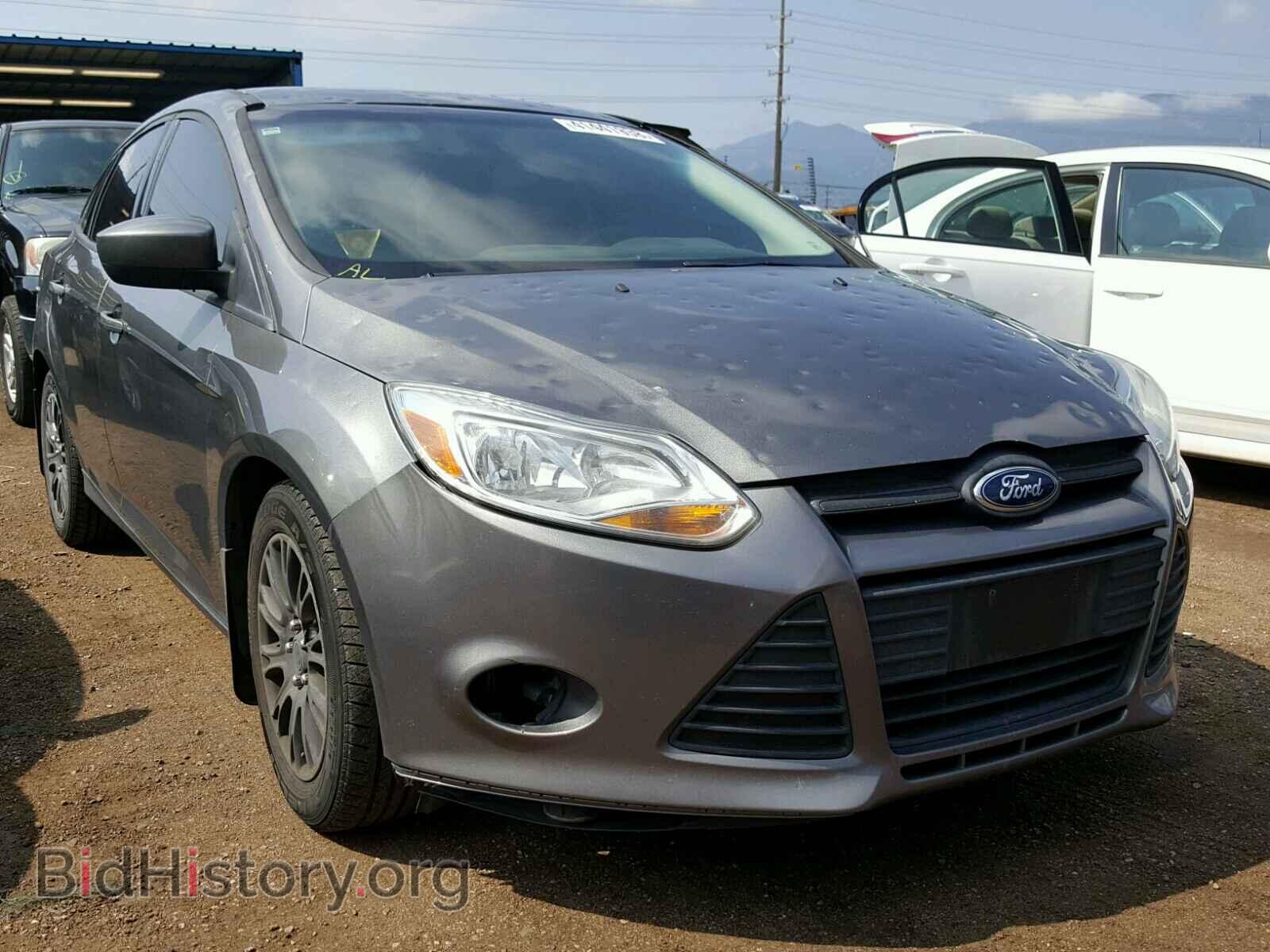 2012 Ford FOCUS Focus SE (VIN 1FAHP3F26CL431153) — фото 1 из 10, Copart, повреждение: механическое