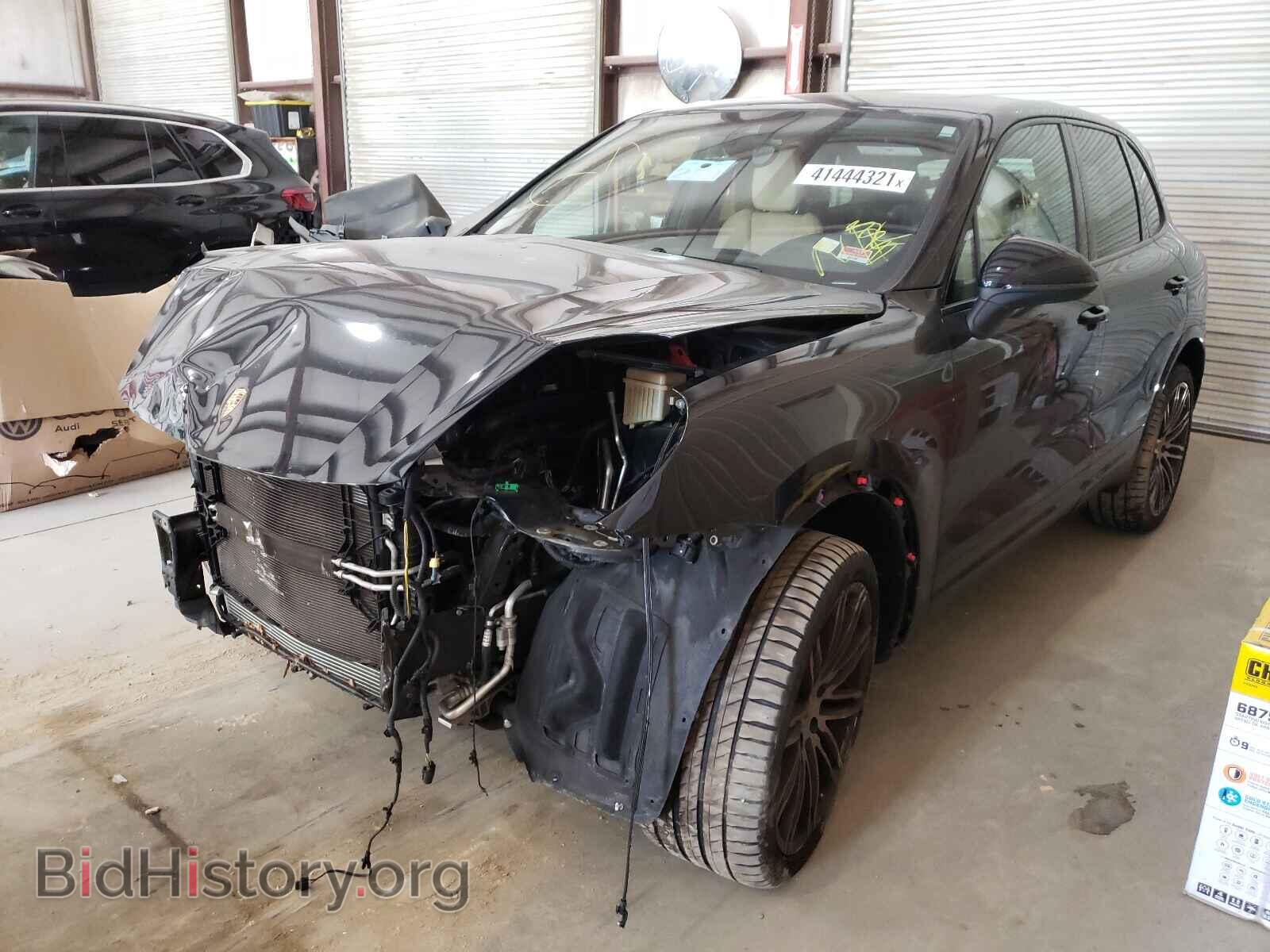 2018 PORSCHE CAYENNE - VIN: WP1AA2A20JKA01697 - Фото 2