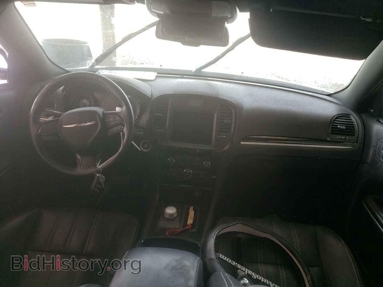 2019 CHRYSLER 300 - VIN: 2C3CCAGG4KH648411 - Photo 9