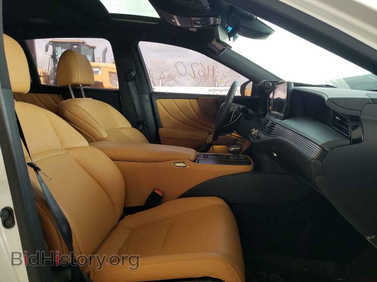 2021 LEXUS LS500 - VIN: JTHD51FF5M5014701 - Photo 5